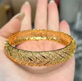 ⭐ Veloura Luxe Gold Bangle
