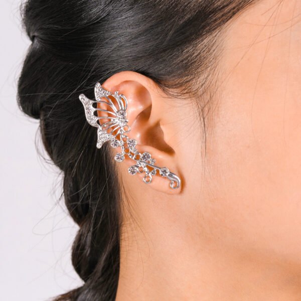 3e58377c-c1c6-4e7c-b39a-36703df74153.jpg Hollow Flower Butterfly Ear Hook