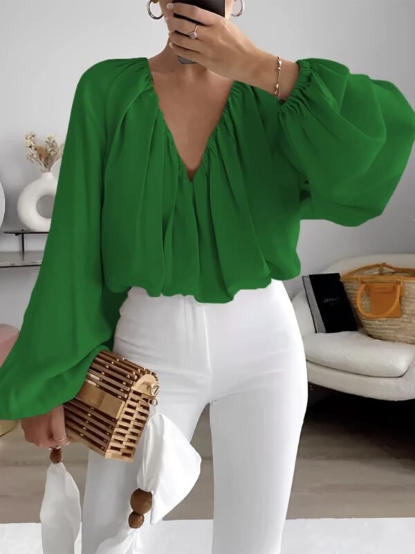 413ebadd-71c6-42bc-9d63-bf5e67be4234.jpg Long V-Neck Sleeve Shirt
