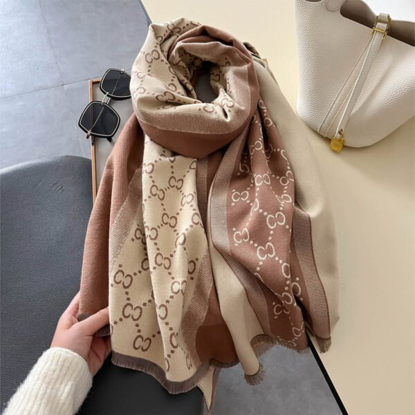 68505a38-78e4-4d59-bae6-d7d7d6182a2c.jpg Cashmere Warm Scarf