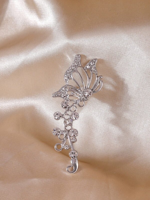 9f8de763-d74d-4040-8eaf-2b388aff16f8.jpg Hollow Flower Butterfly Ear Hook